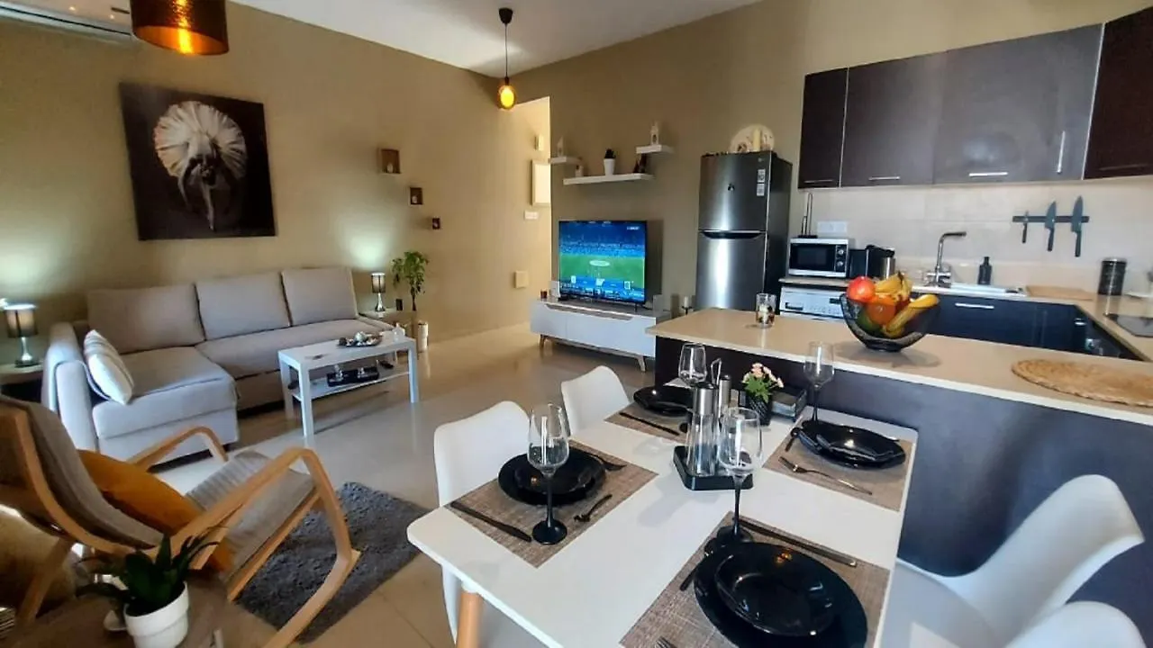 Paramount Gardens Resorts C202 Larnaca Cypern